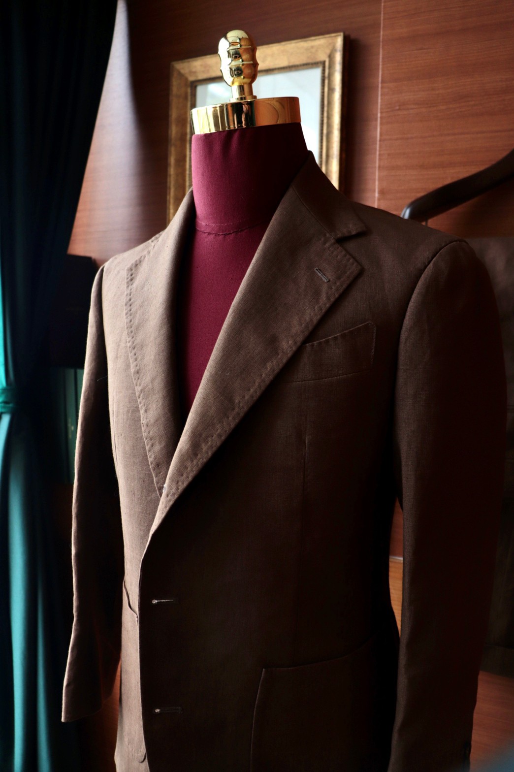 アイリッシュリネン100％で作るイタリアンハンドメイドスーツ